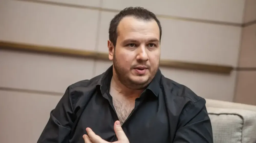 Şahan Gökbakar İngiltere