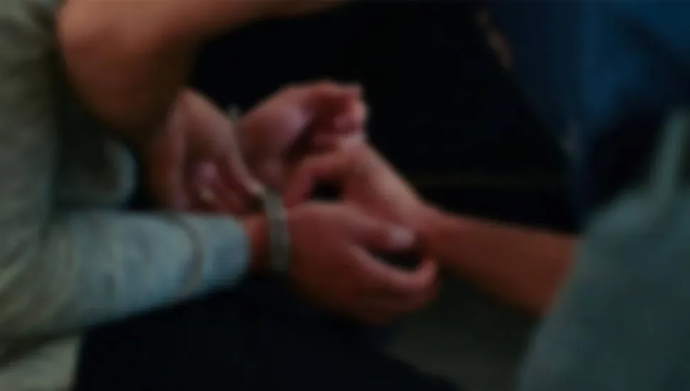 Çevreye rahatsızlık veren alkollü iki kişi tutuklandı