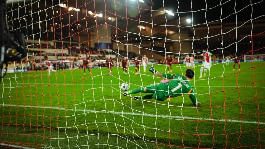 Fransız basını Sane ve Uğurcan