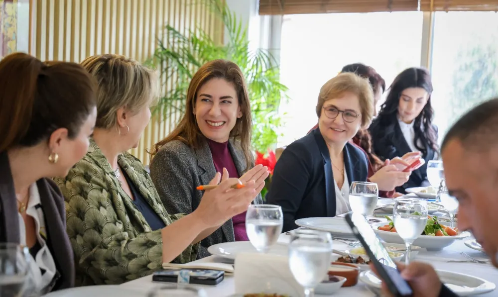 CTP Genel Başkanı Sıla Usar İncirli, Türkiye’den gelen gazetecilerle bir araya geldi