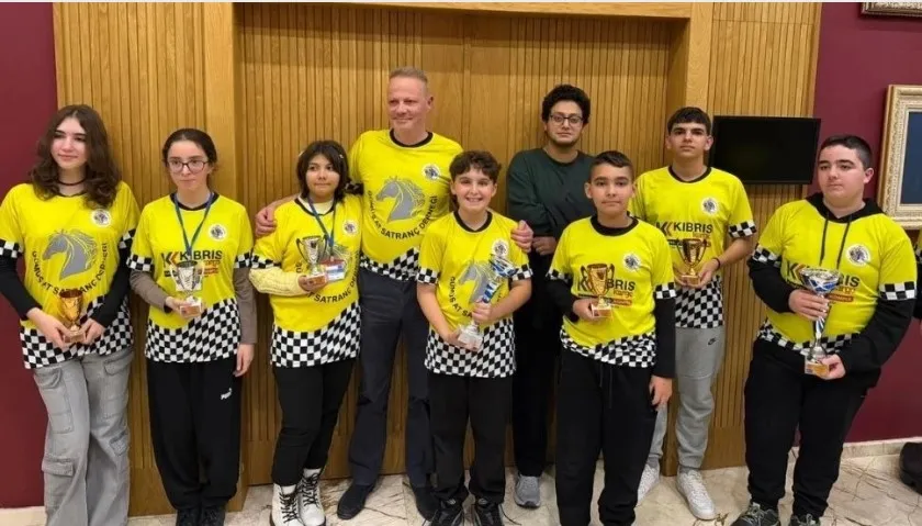 Gümüş At Satranç Derneği’nden 2 şampiyonluk ve 5 milli oyuncu