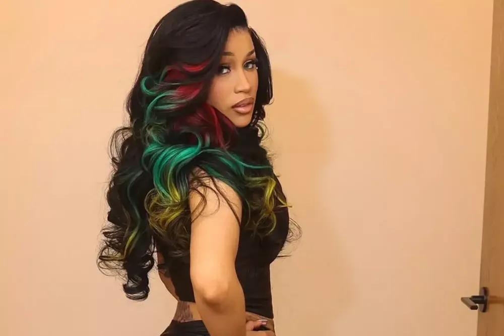 Cardi B, dördüncü çocuğunu beklediğini açıkladı
