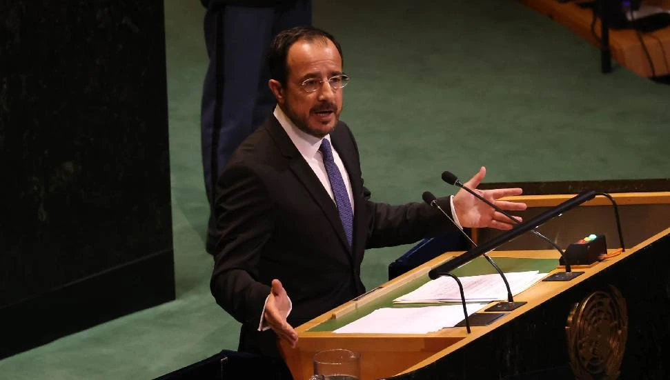 Rum lider yine Kıbrıs Türklerini yok saydı, Türkiye’ye çağrı yaptı